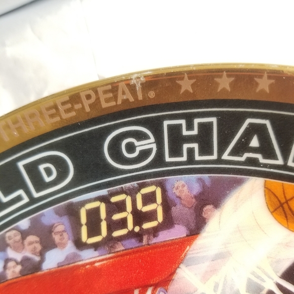 Vintage 1993 Chicago Bulls NBA Superstar Collector Plate Series #27 of 7,500. - Picture 5 of 8